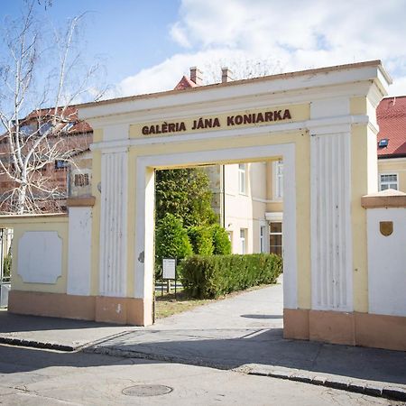Milde'S Apartment Near The City Center - Hospodarska Street Trnava Bagian luar foto