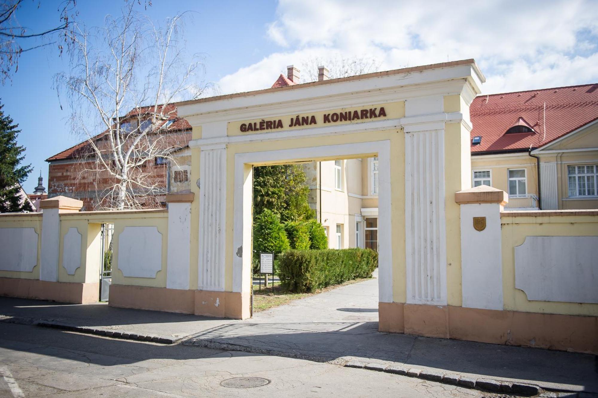 Milde'S Apartment Near The City Center - Hospodarska Street Trnava Bagian luar foto